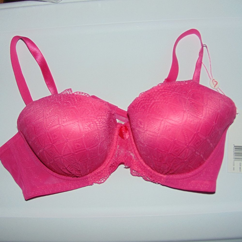 Dynashape Magenta Lace Push-up Bra - Size 38D